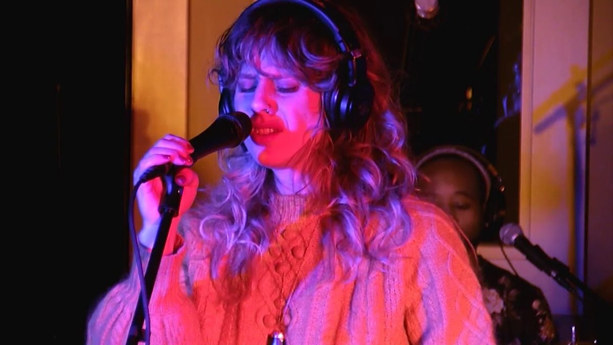 Doe Paoro - Silver Springs - Daytrotter Session - 12/17/2018