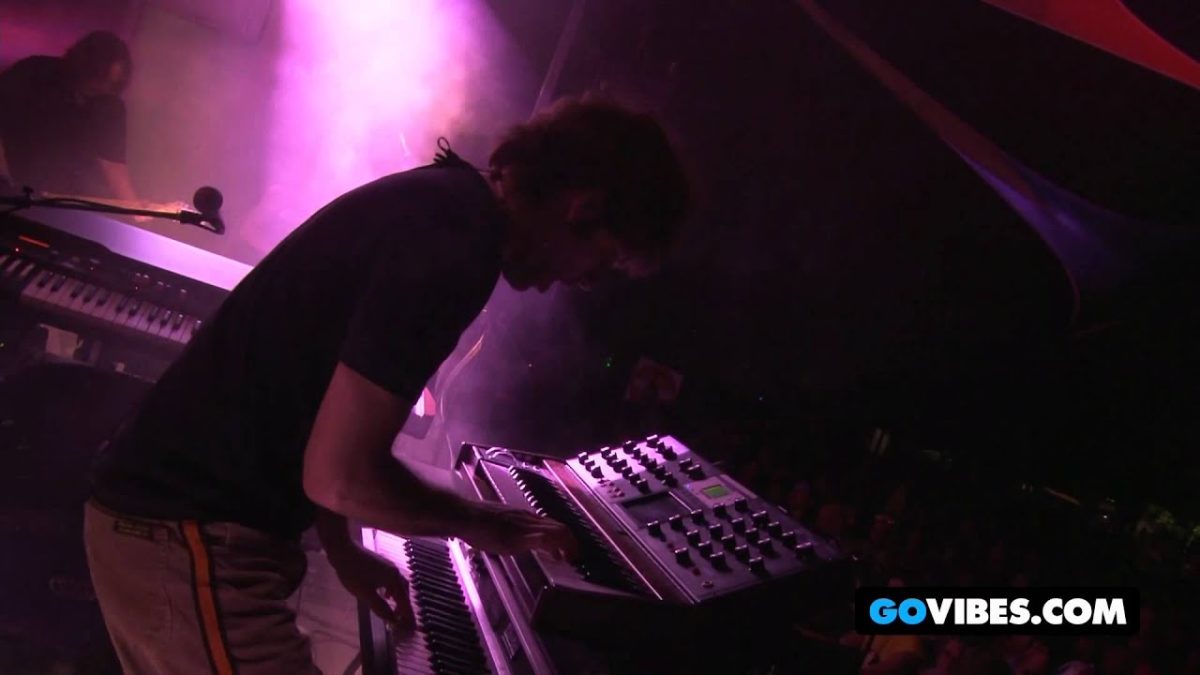 The Machine Performs Pink Floyd's "Set the Controls..." at Gathering of the Vibes 2012
