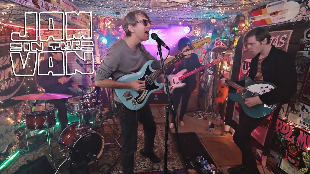 BART & THE BEDAZZLED - "Blue Motel" (Live at JITV HQ in Los Angeles, CA 2018) #JAMINTHEVAN