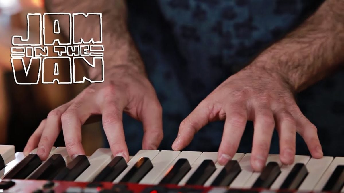 JOEL TAYLOR - "Two Sides" (Live at JITV HQ in Los Angeles, CA 2018) #JAMINTHEVAN