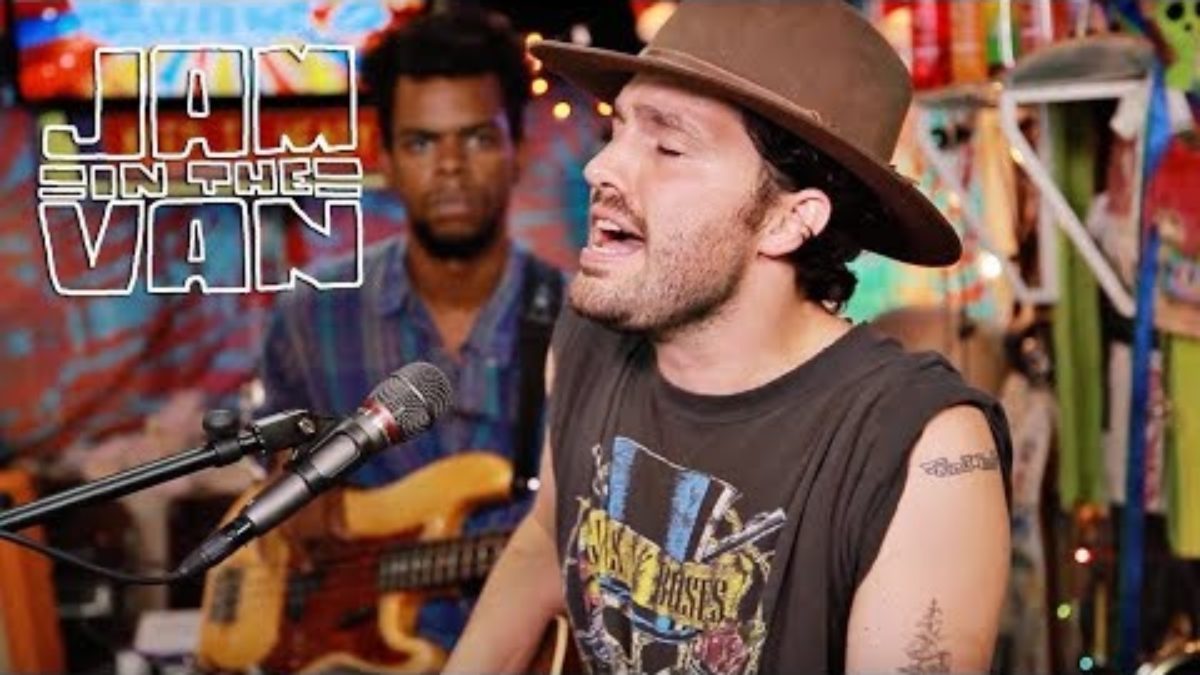 ROBERT FRANCIS - "Burn Out" (Live at JITVHQ in Los Angeles, CA 2017) #JAMINTHEVAN