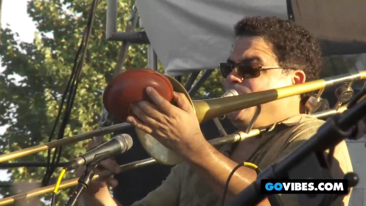 Levon Helm Band Performs "Bourgeois Blues" at Gathering of the Vibes 2011