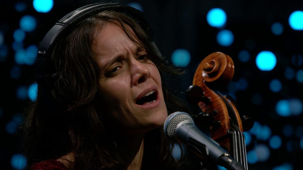 Gyða Valtýsdóttir - Sons & Daughters (Live on KEXP)