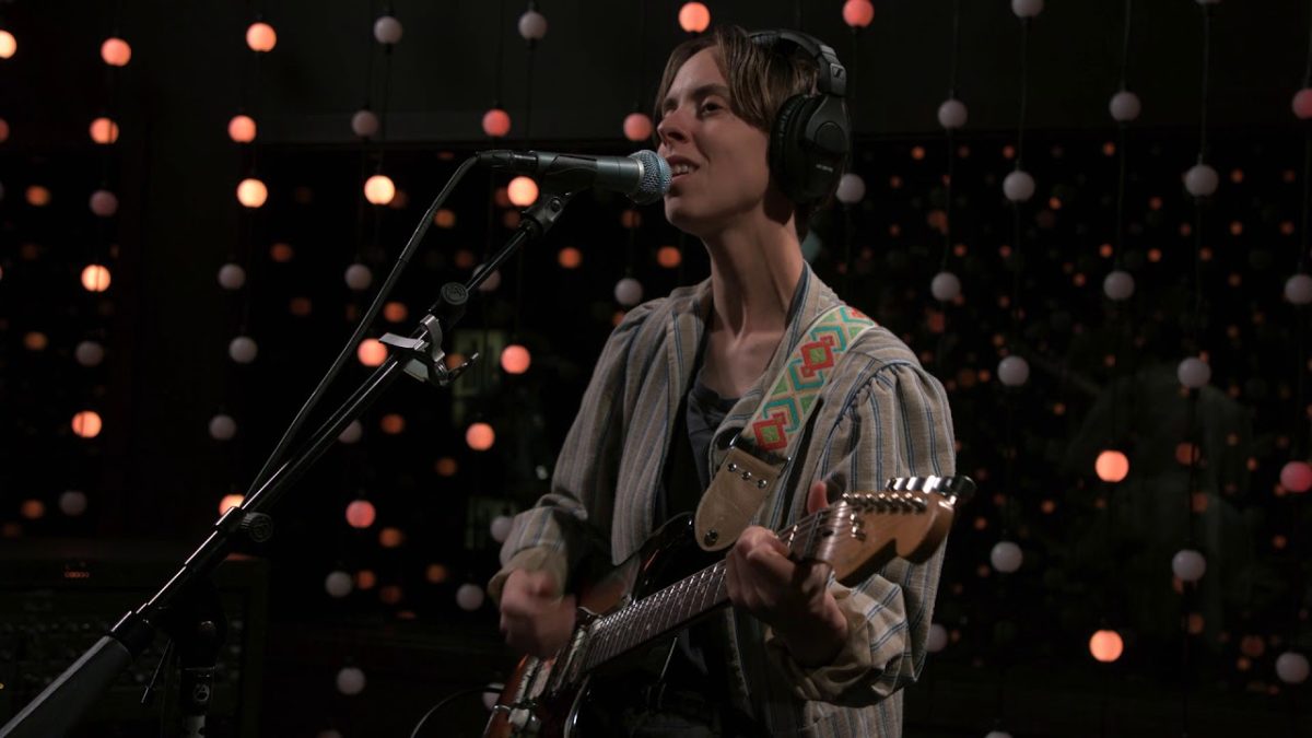Hand Habits - pacify (Live on KEXP)