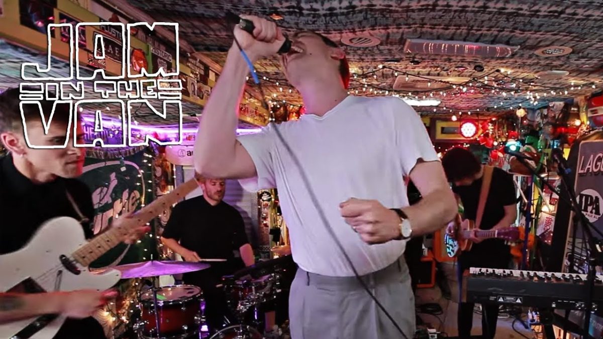 HER - "Five Minutes" (Live at JITVHQ in Los Angeles, CA 2018) #JAMINTHEVAN