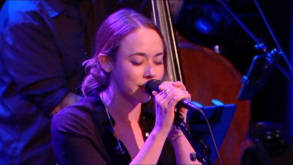 Extraordinary Machine (Fiona Apple) - Sarah Jarosz | Live from Here with Chris Thile