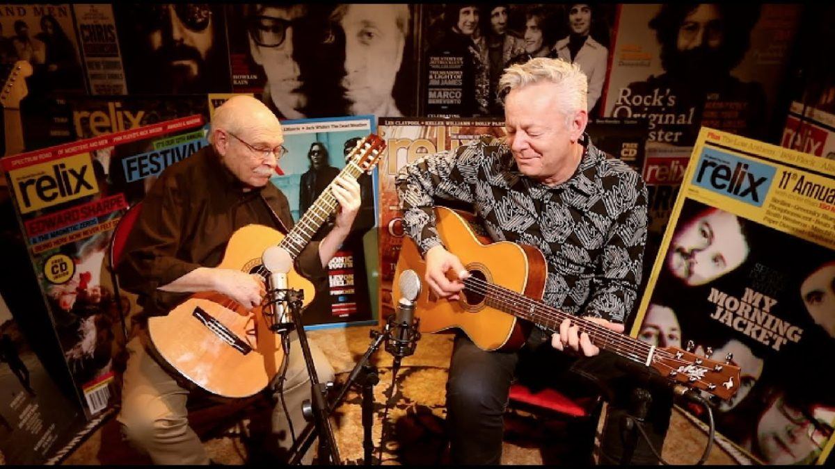 Tommy Emmanuel & John Knowles - "Rudolph The Red-Nosed Reindeer" | 12/25/19 | The Relix Session