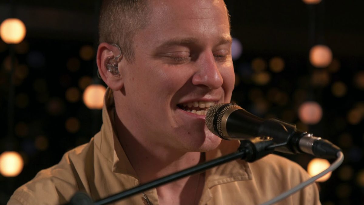 Jungle - Smile (Live on KEXP)