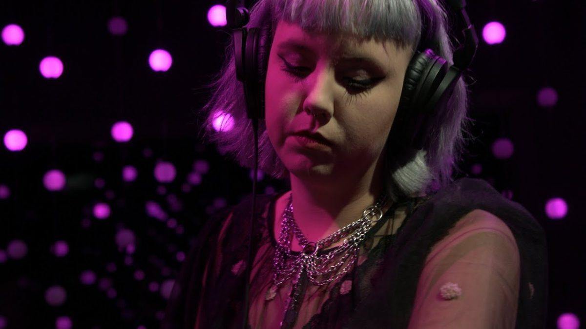 Kælan Mikla - Hvernig kemst ég upp? (Live on KEXP)