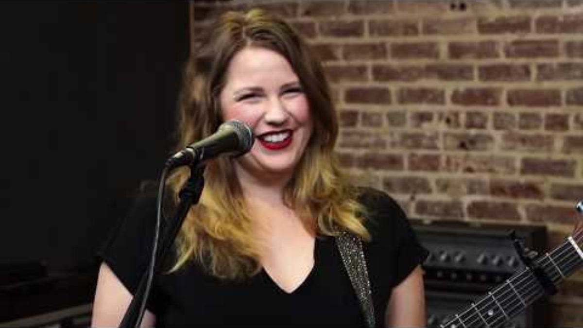 Kristen Englenz live at Paste Studio ATL