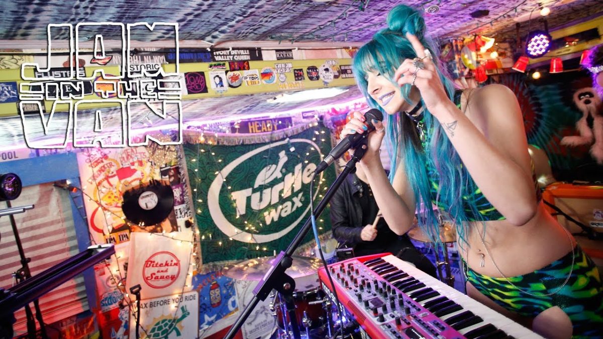 ALEXA VILLA - "Madhouse" (Live at JITV HQ in Los Angeles, CA 2018) #JAMINTHEVAN