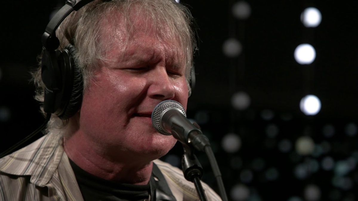 Love Battery - Between The Eyes (Live on KEXP)