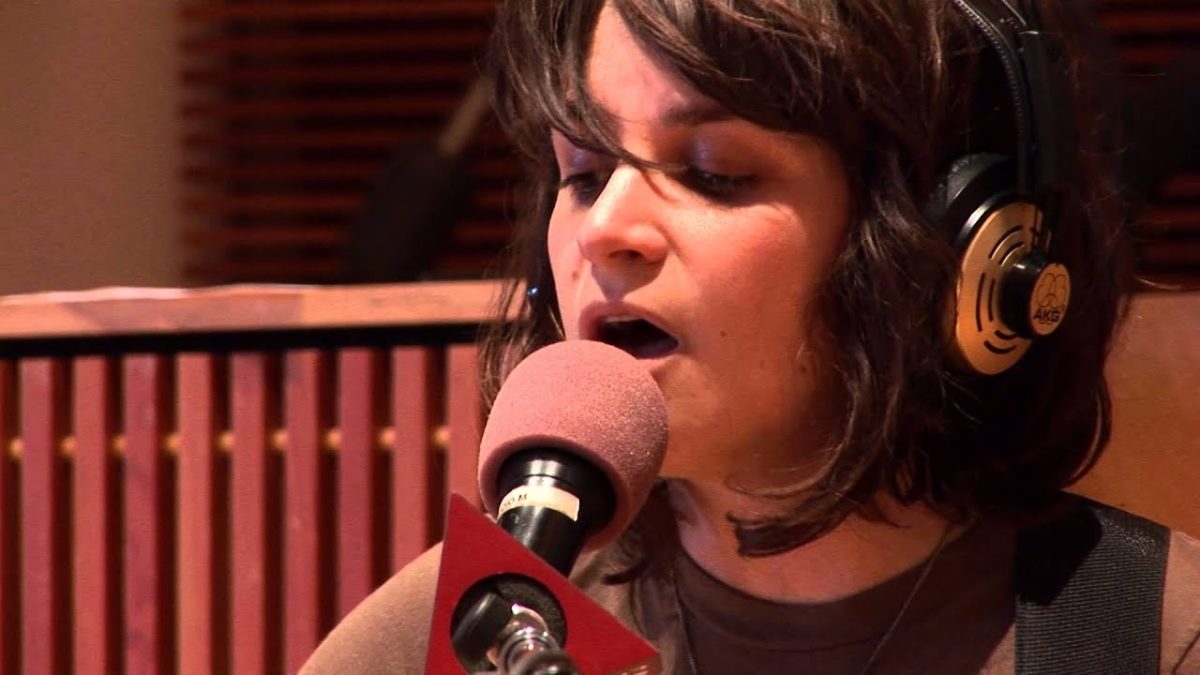 Lucy Michelle - Monsters (Live at The Current, 2011)