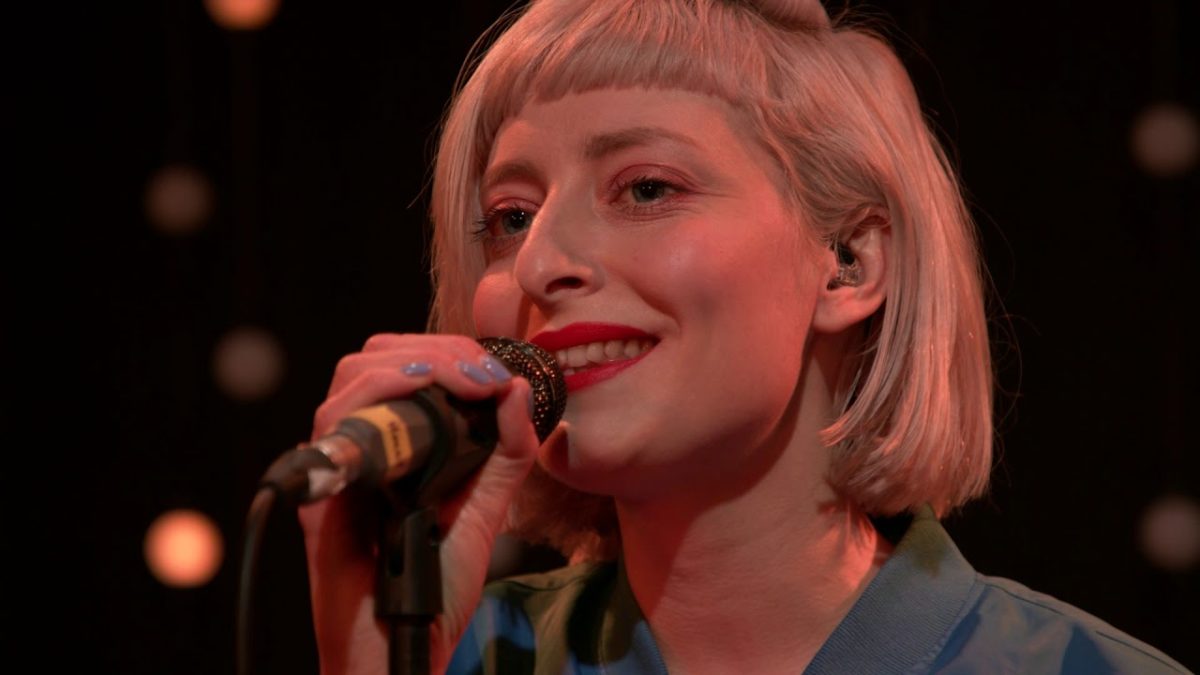 Maribou State - Nervous Tics (feat. Holly Walker) (Live on KEXP)
