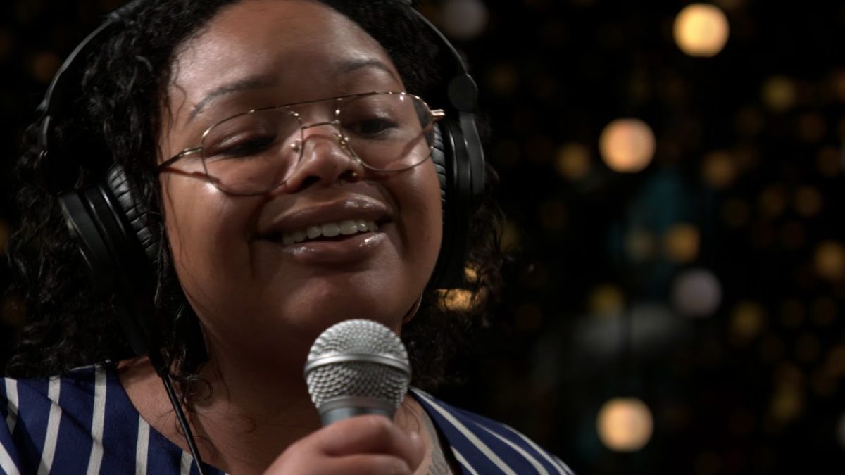 Martín - Watching Planes (feat. JusMoni) (Live on KEXP)