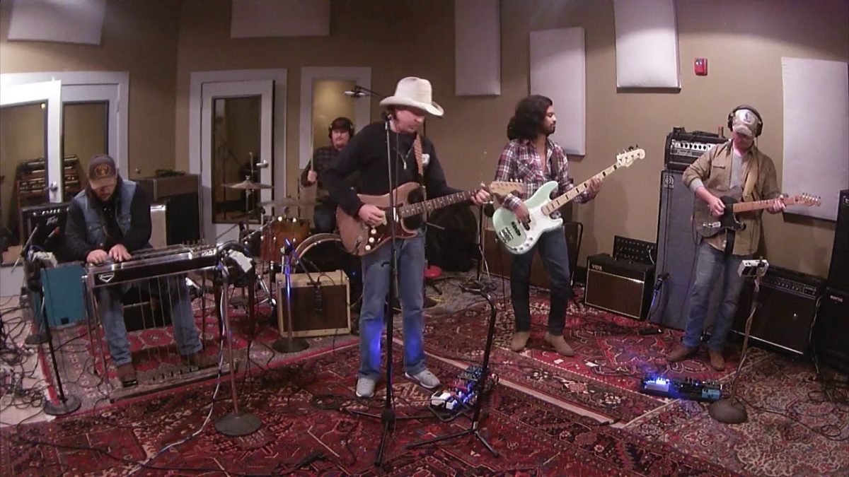 Mike and the Moonpies - Bottled Beer - Daytrotter Session - 3/12/2019