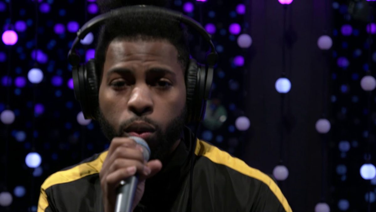 Misundvrstood FT. Gypsy Temple - Quiet Down (Live on KEXP)