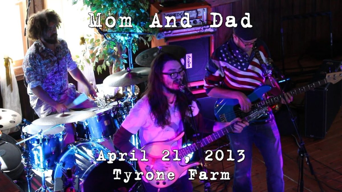 Mom And Dad: 2013-04-21 - Tyrone Farm; Pomfret, CT [HD]