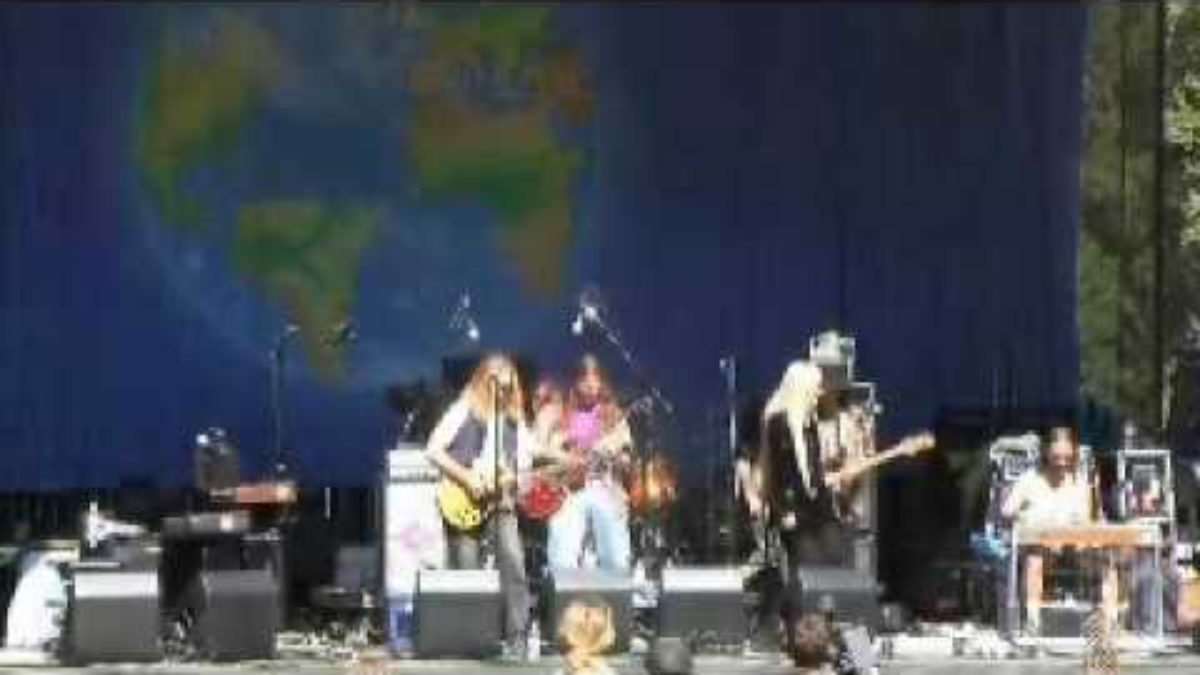 MOONALICE 09-13-08 "ON THE ROAD AGAIN" SET #1