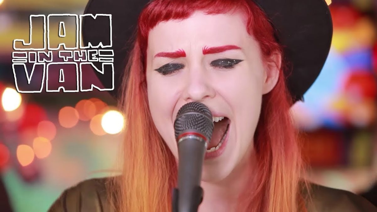 MOON HONEY - "White Satin" (Live at JITV HQ in Los Angeles, CA 2018) #JAMINTHEVAN