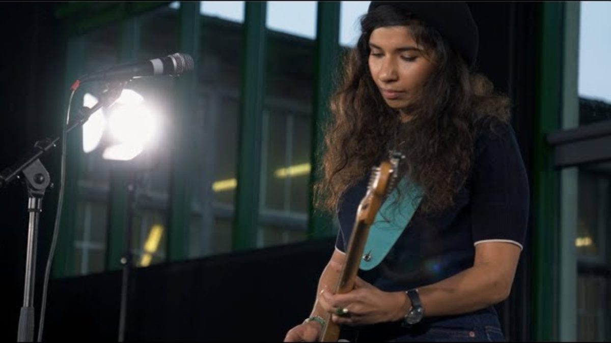 Nabihah Iqbal - Saw U Twice (Live on KEXP)