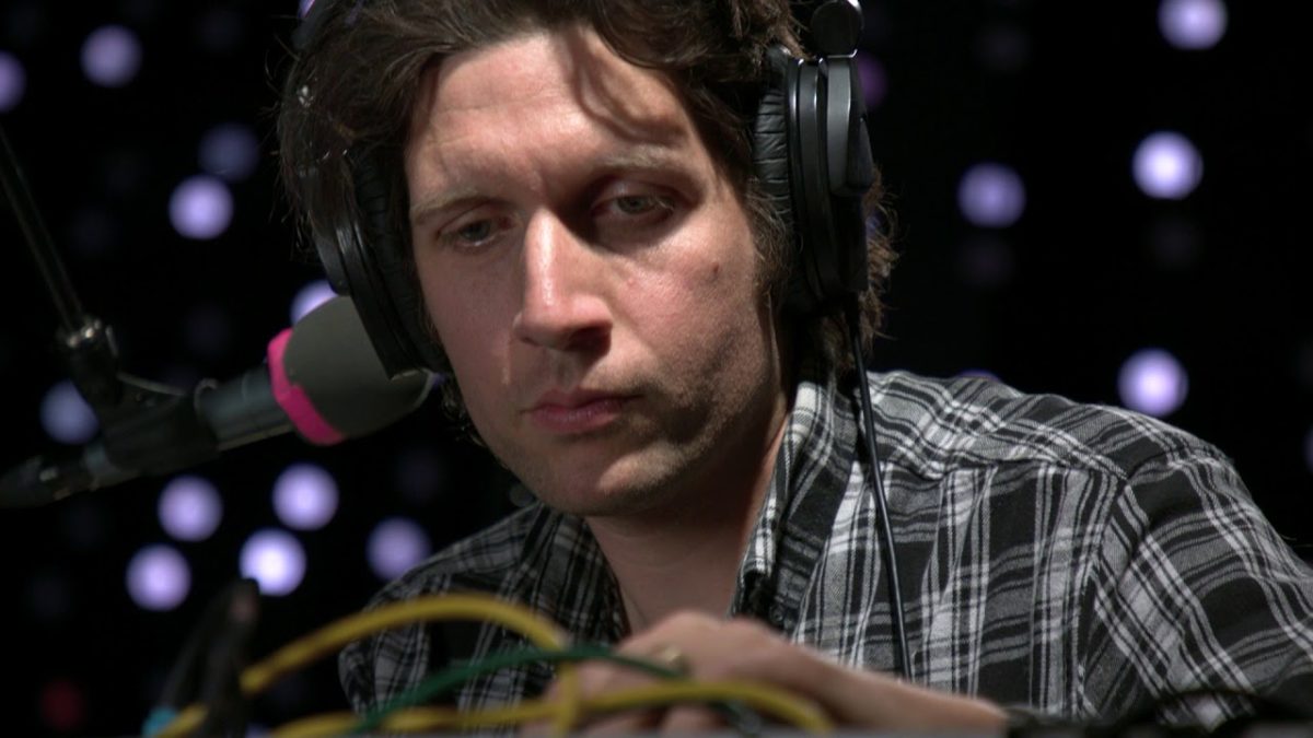 No Age - Snares Like a Haircut (Live on KEXP)