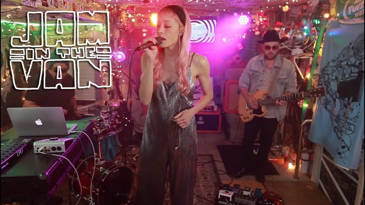 CANNONS - "Round and Round" (Live at JITVHQ in Los Angeles, CA 2018) #JAMINTHEVAN