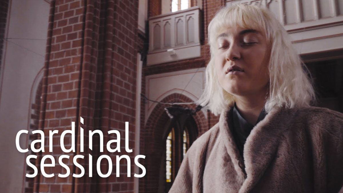 Novaa - Almond Eyes - CARDINAL SESSIONS