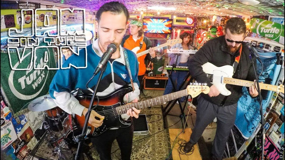 OAK PALACE - "Train" (Live at JITV HQ in Los Angeles, CA 2019) #JAMINTHEVAN
