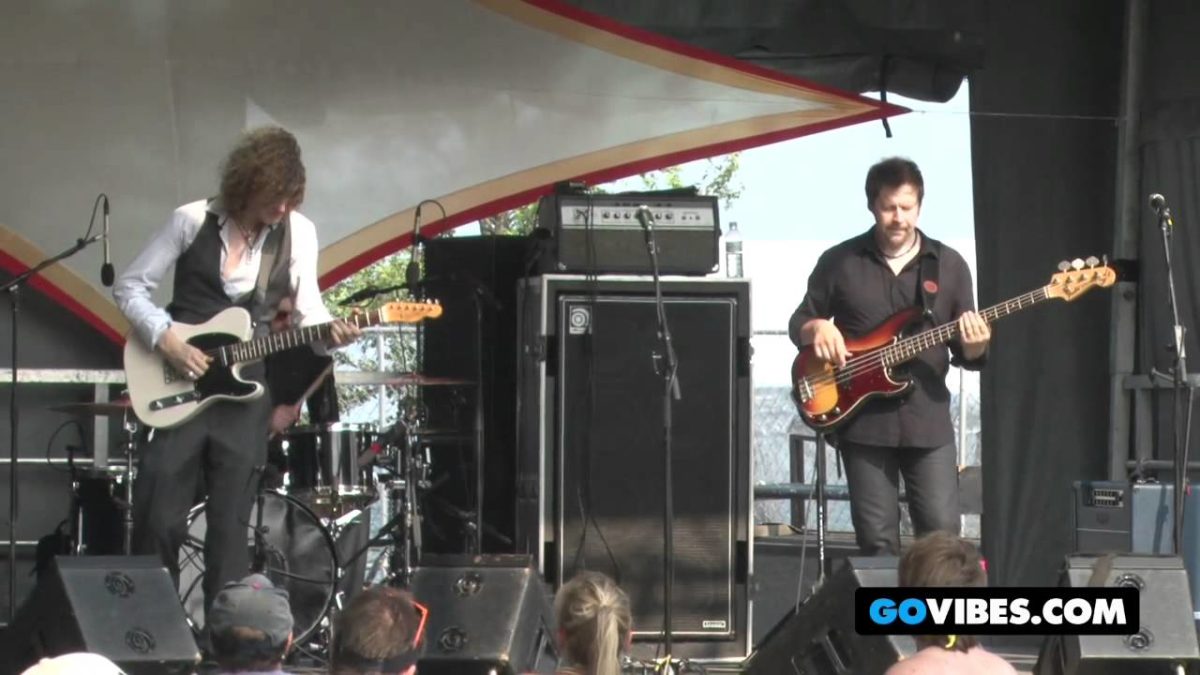 Oli Brown Band Performs "So Long" at Gathering of the Vibes 2012