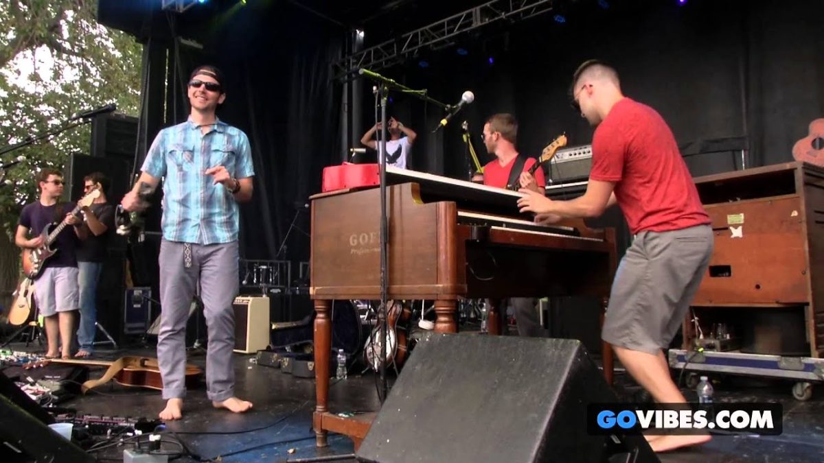 Barefoot Truth performs “Reelin' ” at Gathering of the Vibes Music Festival 2014
