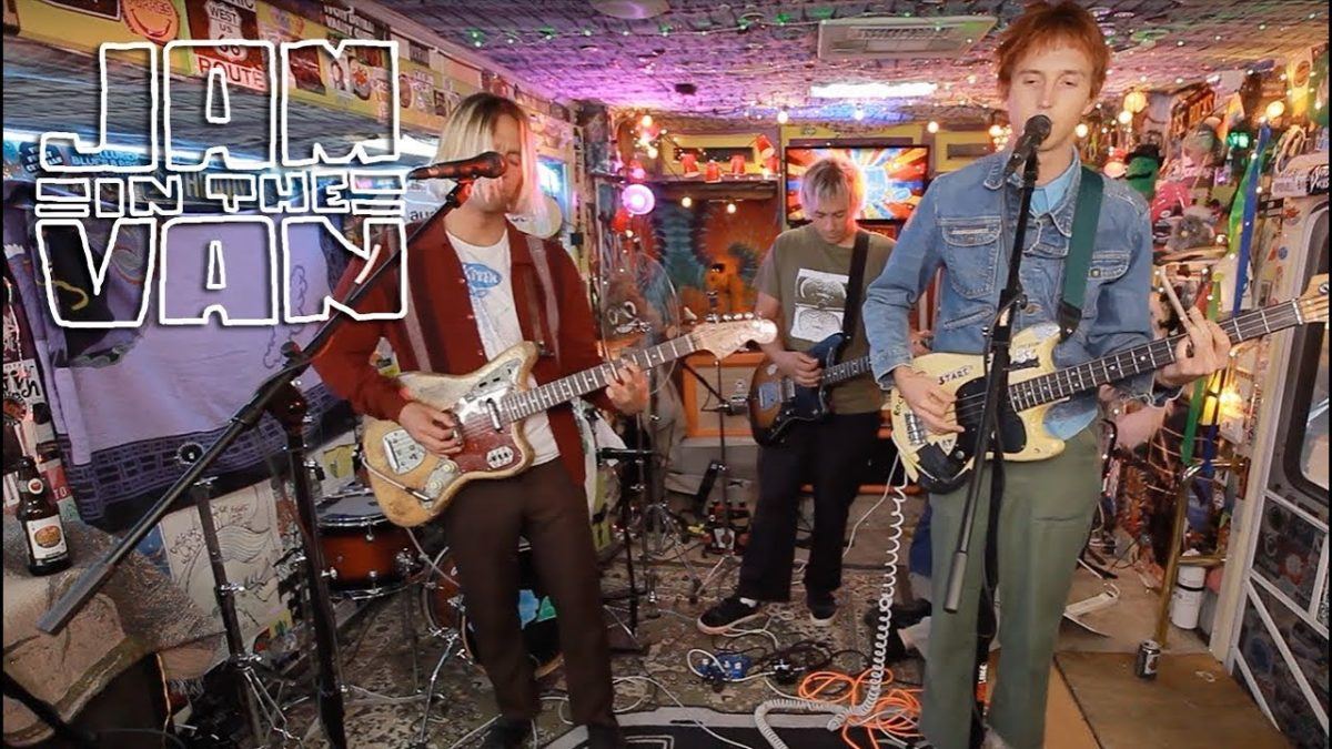 TOMORROWS TULIPS - "Overnight Obsession" (Live at JITV HQ in Los Angeles, CA 2019) #JAMINTHEVAN