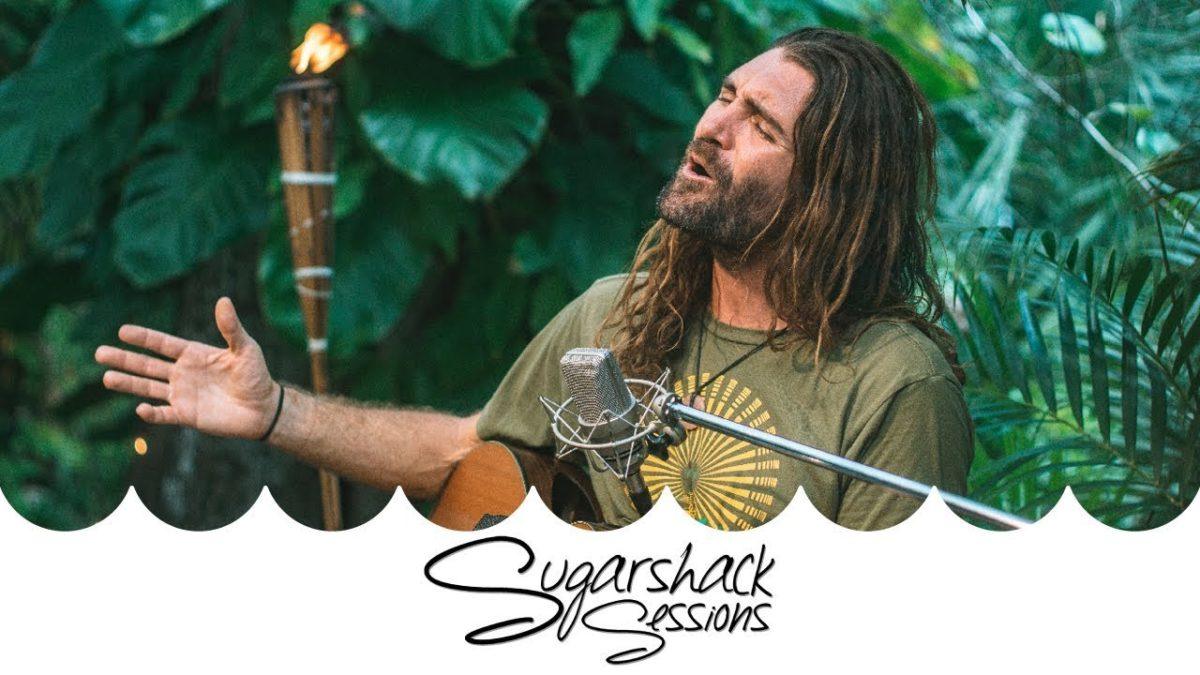 Paul Izak - Peaceful Words (Live Acoustic) | Sugarshack Sessions