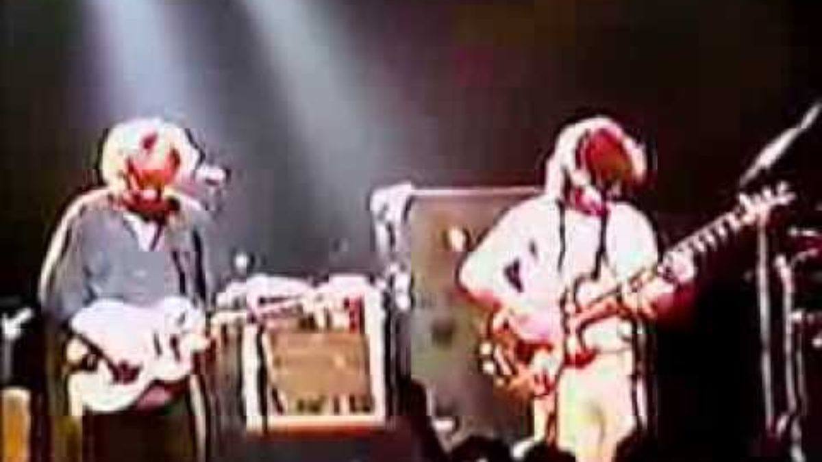 Phish (4/5/91) 11. Stash