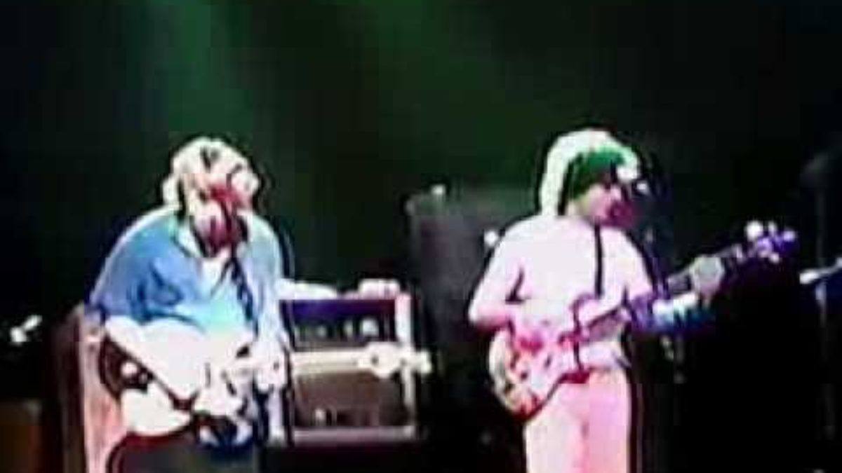 Phish (4/5/91) 15. Harry Hood