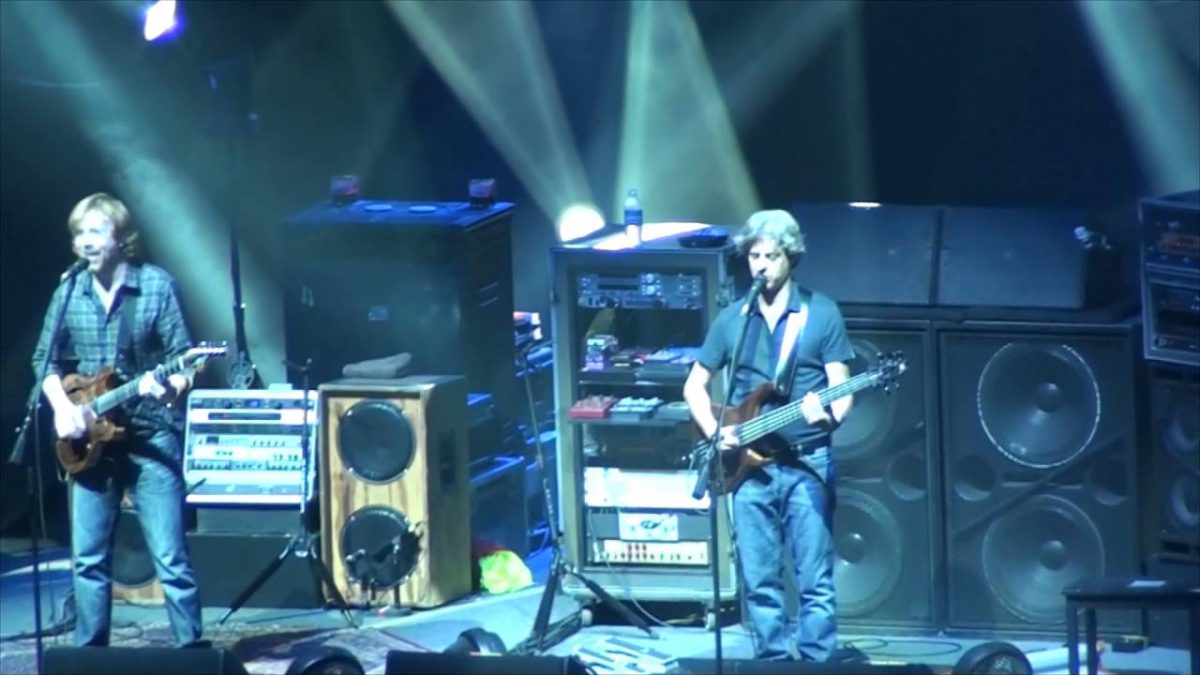 Phish - Dinner & A Movie - 8/16/11 - UIC Pavilion, Chicago