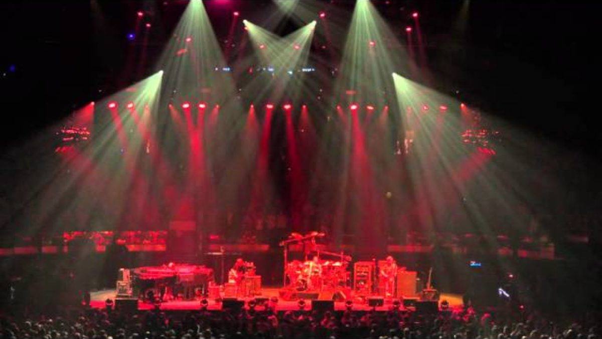 Phish - Down With Disease~Dirt - 1/1/16 - MSG in 4k