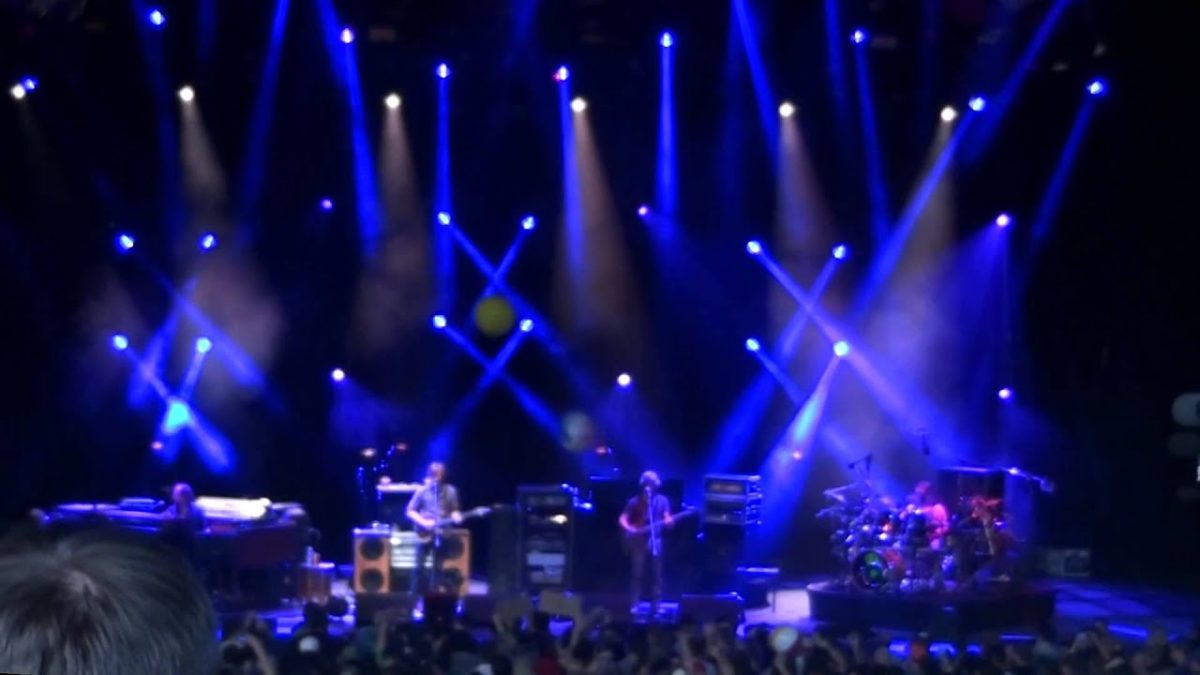 Phish - Llama - 6/7/11 - Mansfield, MA
