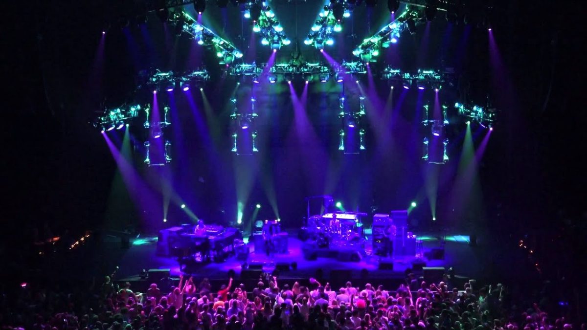 Phish - SF Giants Moma Dance~We Are The Champions~Moma Dance - 10/29/14 - BGCA