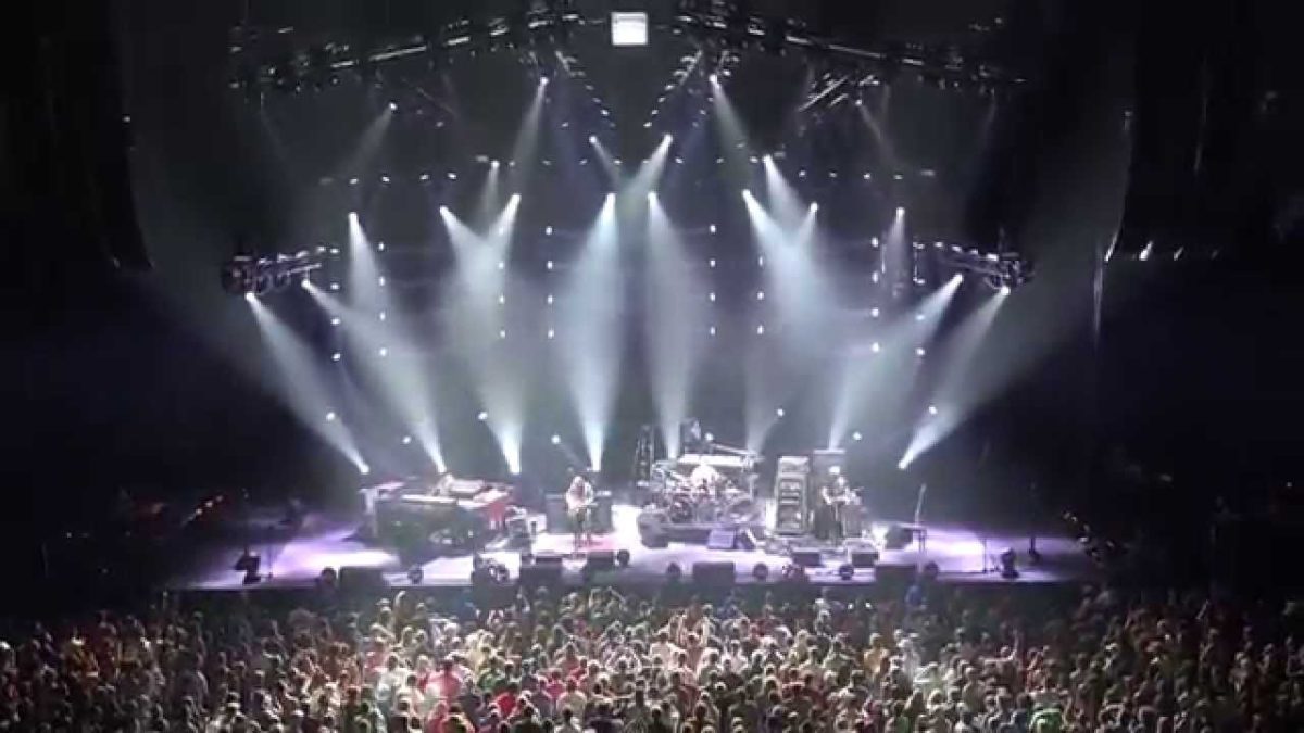 Phish - Slave To the Traffic Light - 10/27/14- BGCA San Francisco