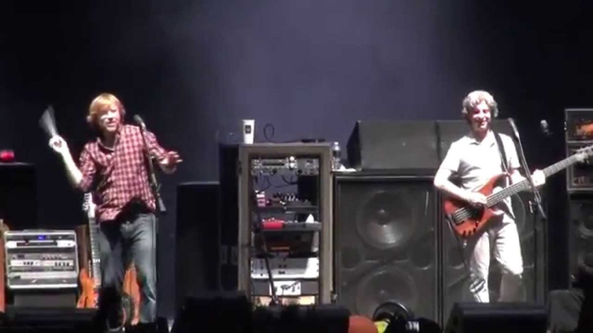 Phish - Trey Light Saber Tuck Maze - 6/19/12 - Portsmouth, VA