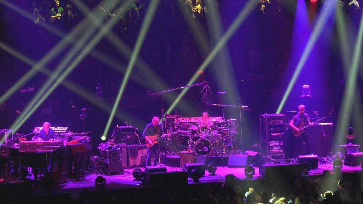 Phish - You Sexy Thing - 7/28/17 - MSG