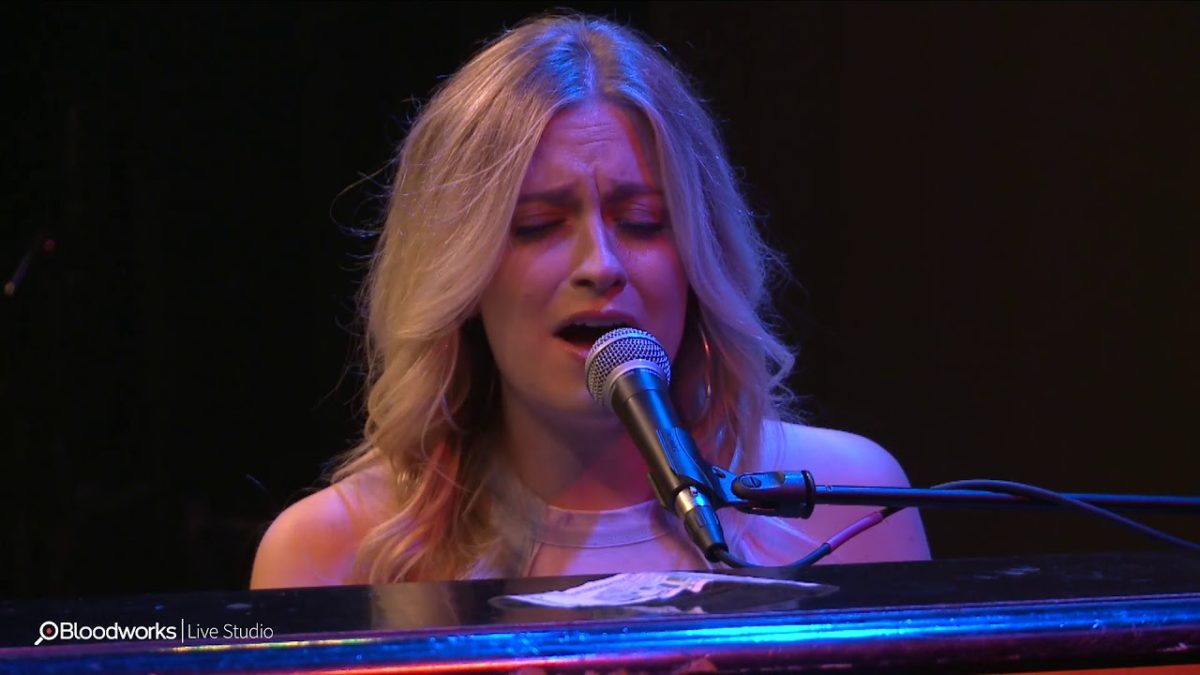 Rachel Wammack - My Boyfriend Doesn't Speak for Me Anymore (98.7 THE BULL)