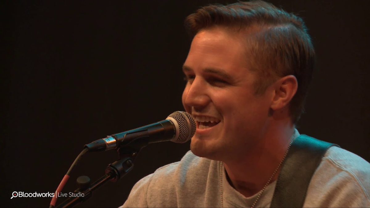 Seth Ennis - Look At You (98.7 THE BULL )