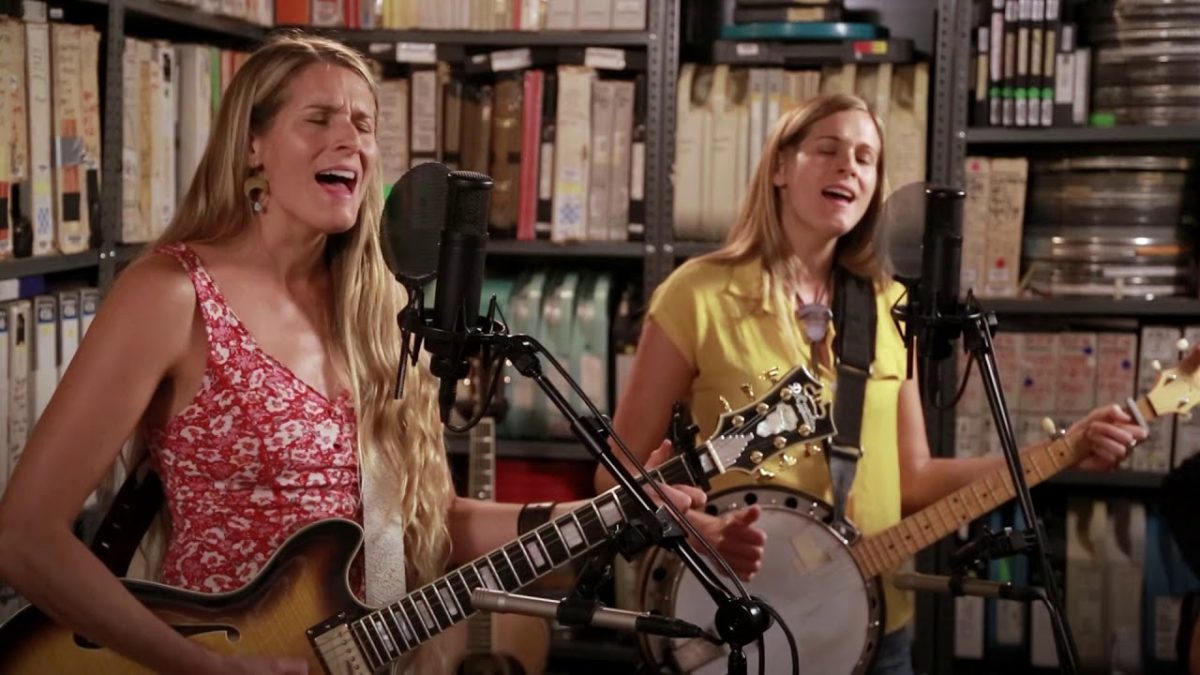 Shook Twins - Safe - 8/19/2019 - Paste Studios - New York, NY