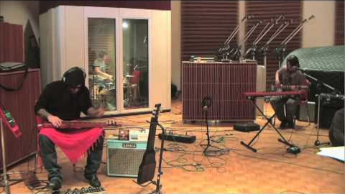Solid Gold - Who You Gonna Run To? (Live on The Local Show)