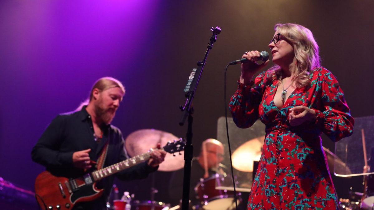 Tedeschi Trucks Band Announces Beacon Theatre Residency 2021 & Shares ‘Little Wing’ Cover Featuring Trey Anastasio