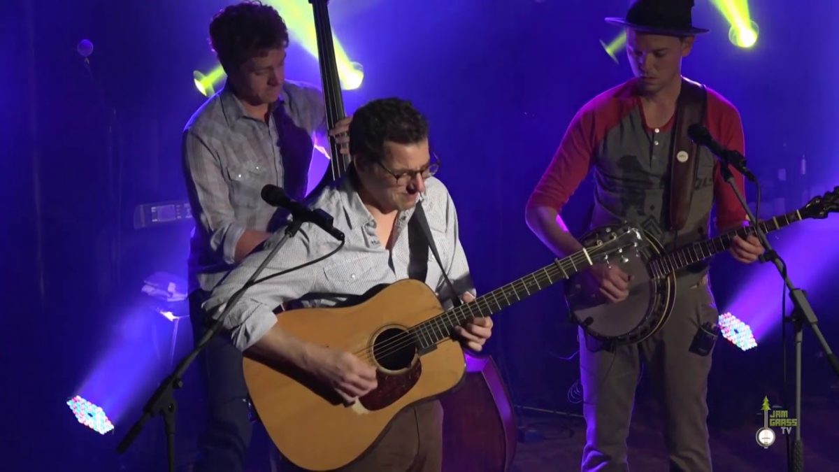 The Infamous Stringdusters - Light and Love - Majestic Madison 11/11/17