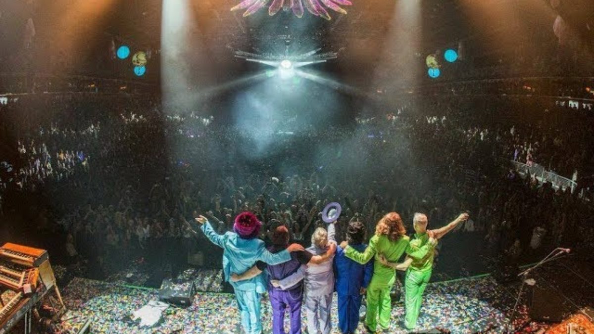 The String Cheese Incident - "Good Times Around The Bend" - NYE 2014 [HD]