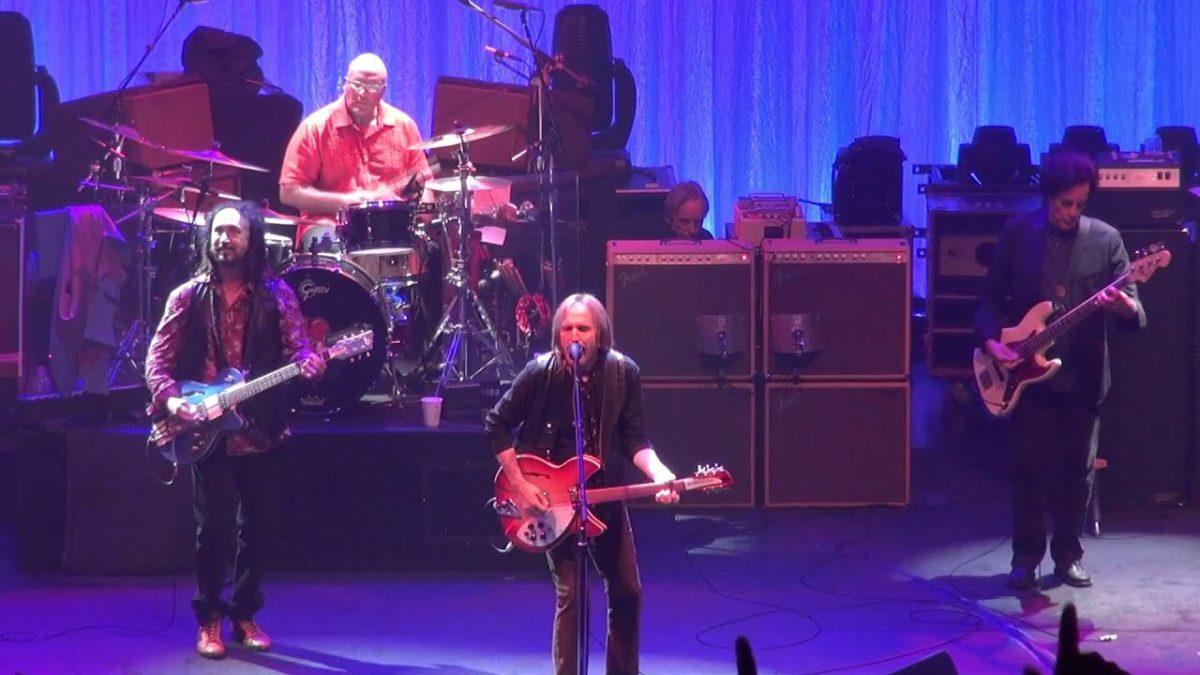Tom Petty - Listen To Her Heart~American Girl - 5/21/13 - Beacon Theater
